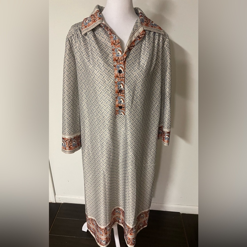 1970s vintage Dress with Orange Accents
